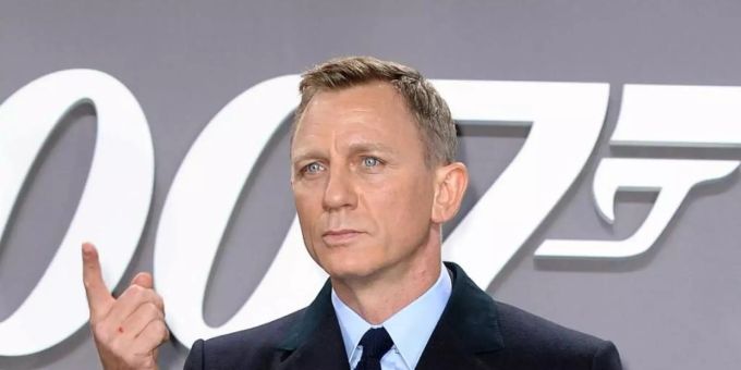 Das lange Warten hat ein Ende. Der letzte 007-Einsatz von Daniel Craig kommt ins Kino. Foto: Britta Pedersen/dpa Das lange Warten hat ein Ende. Der letzte 007-Einsatz von Daniel Craig kommt ins Kino. Foto: Britta Pedersen/dpa