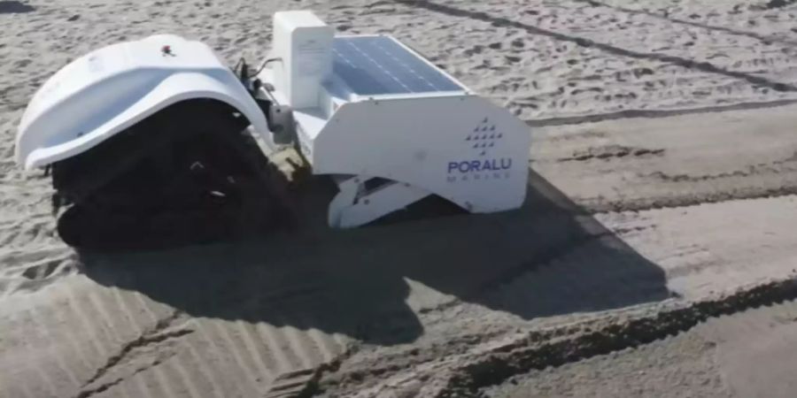 Good News Roboter Strandsäuberung