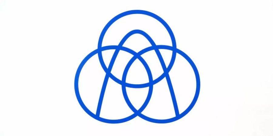 Das Thyssenkrupp-Logo. Konzern-Chefin Merz hat dem kriselnden Traditionsunternehmen eine Schrumpfkur verordnet. Foto: picture alliance / dpa