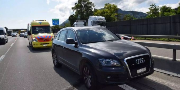 Insgesamt wurden drei Personen leicht verletzt Unfall