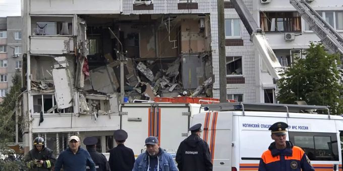 Bei der Gasexplosion in einem neunstöckigen Wohnhaus nahe bei Moskau wurden zwei Personen getötet, mehrere verletzt. Explosion Russland