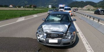 Verkehrsunfall in Mollis.
