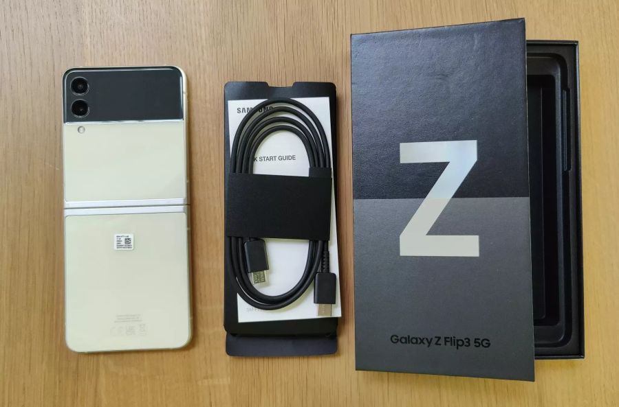 Samsung Galaxy Z Flip3