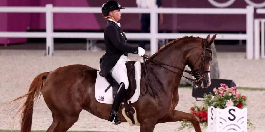 Dressur-Olympiasiegerin Isabell Werth wird ihr Erfolgspferd Bella Rose beim CHIO in Aachen das letzte Mal reiten. Foto: Friso Gentsch/dpa