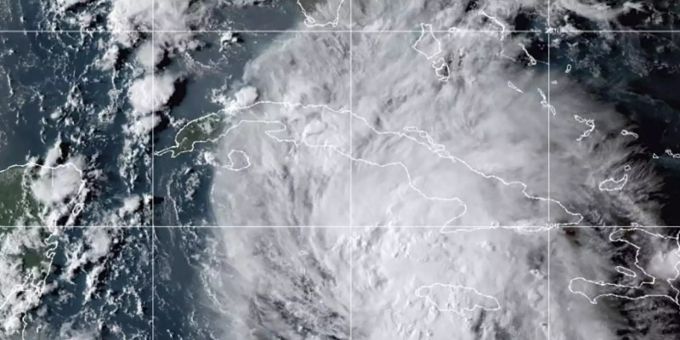 Ein Satellitenbild zeigt den Tropensturm «Ida». Foto: -/NOAA/AP/dpa Ein Satellitenbild zeigt den Tropensturm «Ida». Foto: -/NOAA/AP/dpa
