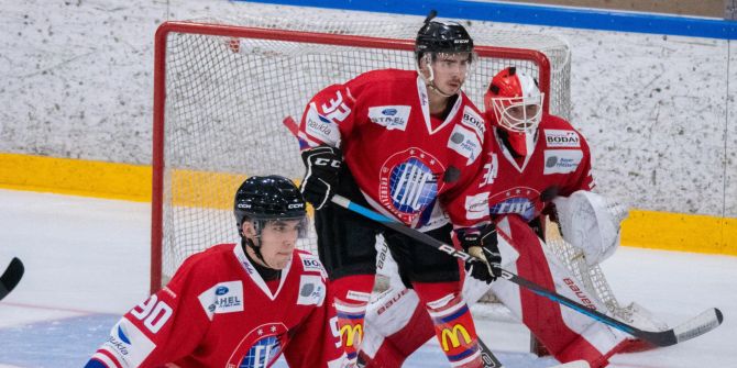 EHC Kreuzlingen-Konstanz im Lokalderby gegen den SC Weinfelden.