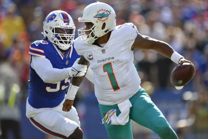 Gegen Buffalo muss Tua Tagovailoa mit den Dolphins erstmals als Verlierer vom Feld. NFL