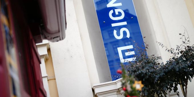 Die Signa Holding und einige kleinere Tochtergesellschaften hatten bereits Insolvenz beantragt. (Archivbild) Die Signa Holding und einige kleinere Tochtergesellschaften hatten bereits Insolvenz beantragt. (Archivbild)
