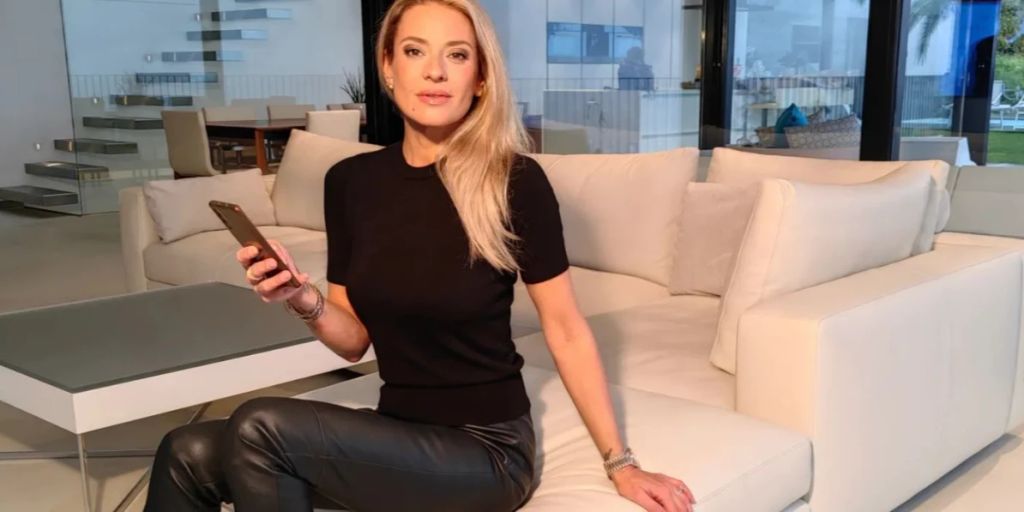 Christa Rigozzi exposes villa after internet break-in – experts warn