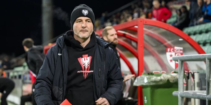 Aarau-Trainer Alex Frei während des Spiels gegen Sion. FC Aarau
