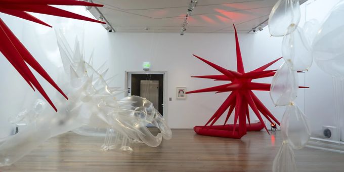 «Air Aquarium»: Luftskulpturen von Otto Piene in der aktuellen Retrospektive zum Werk des Künstlers im Museum Tinguely. Otto Piene