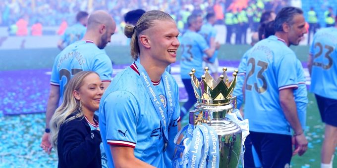 Erling Haaland holt sich nicht nur den Meistertitel mit ManCity – er wird auch zum Spieler des Jahres gewählt. Erling Haaland