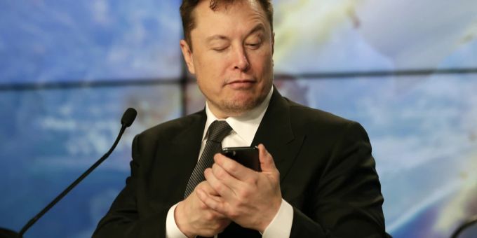 Von fast 8000 - Twitter-Belegschaft laut Musk auf 1500 geschrumpft