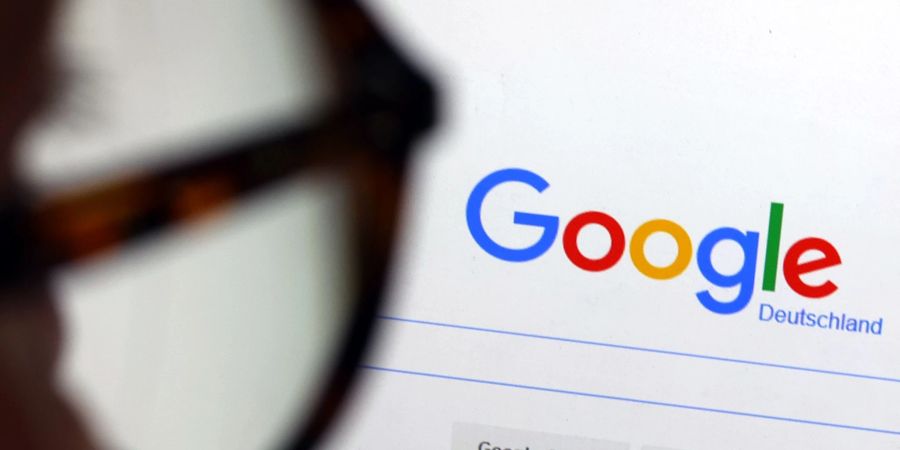 Den Namen des Klägers darf Google auch weiterhin bei der Suche mit dem Ergänzungsvorschlag «bankrott» kombinieren.