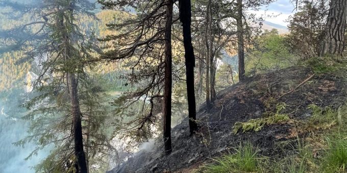 Flims GR: Brand in steilem Gebiet. Flims GR