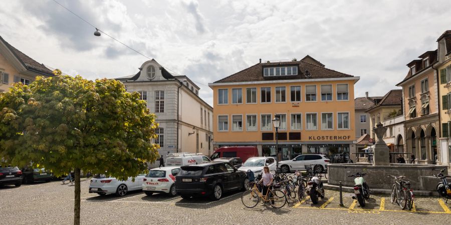 Der Klosterplatz in der Altstadt von Solothurn.