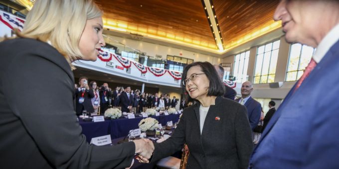 In USA - China verhängt Sanktionen wegen Visite von Taiwans Präsidentin