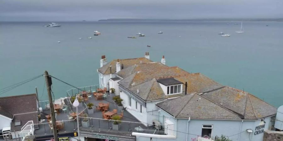 Ein Blick auf das Pedn Olva Hotel in Cornwall, in dem es zu einem Coronavirus-Ausbruch gekommen war und das im Vorfeld des G7-Gipfels komplett geschlossen wurde. Foto: Ben Birchall/PA Wire/dpa