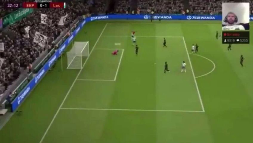 20200427-aguero-fifa-oynarken-agueroyla-gol-kacirinca-agueroyla-ayni-anda-ayni-tepkiyi-veriyor-sdfhfhksjfkjs