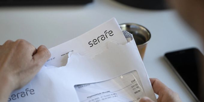Die bisherige Rechnung der Schweizerischen Erhebungsstelle für Radio- und Fernsehempfangsgebühren Serafe beträgt 335 Franken. (Archivbild) serafe