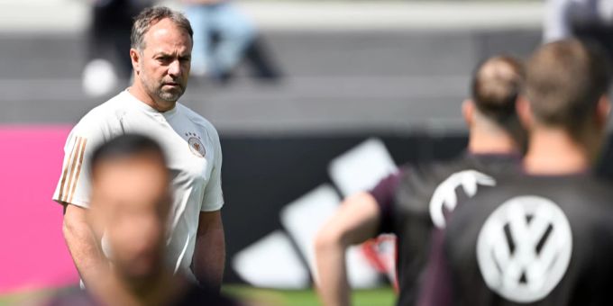 Hansi Flick - Matthäus hält seine Massnahmen für falsch