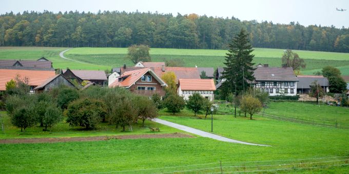 Gemeindebild Bachs ZH. - Bezirk Dielsdorf Gemeindebild Bachs ZH. - Bezirk Dielsdorf