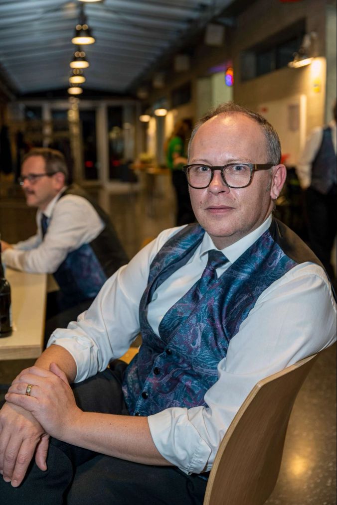 Dirigent der  Musikgesellschaft Oberbalm: Peter Bühler.
