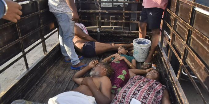 Viele Personen litten oder leiden aufgrund des giftigen Gases unter Atembeschwerden. (AP Photo) Indien Gasleck