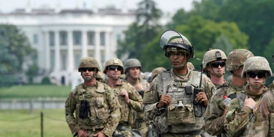 Soldaten der Nationalgarde vor dem Weissen Haus