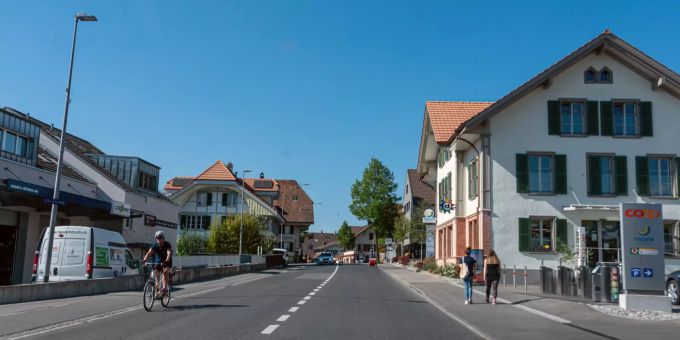 Bernstrasse in Wichtrach. Bernstrasse in Wichtrach.