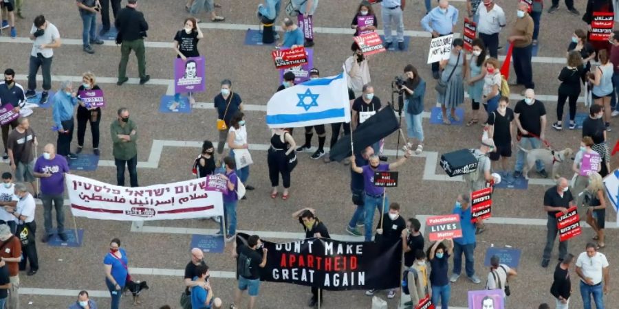 Demonstranten in Tel Aviv