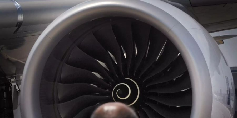 Der Hersteller von Triebwerken, Rolls-Royce, plant laut einem Medienbericht, tausende Mitarbeiter aufgrund der Luftfahrtkrise zu entlassen. (Archivbild<)