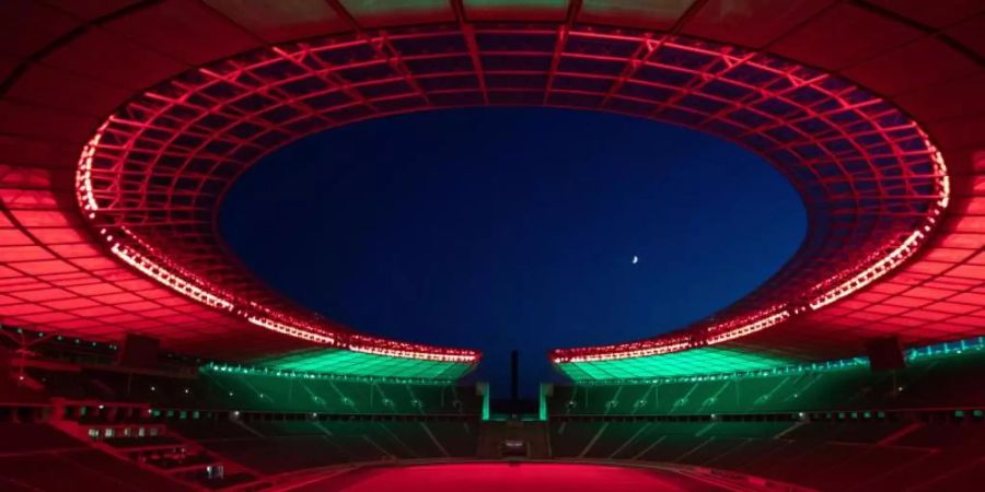 Das Berliner Olympiastadion bleibt weiter die Heimat des DFB-Pokal-Finals. Foto: Andreas Gora/dpa