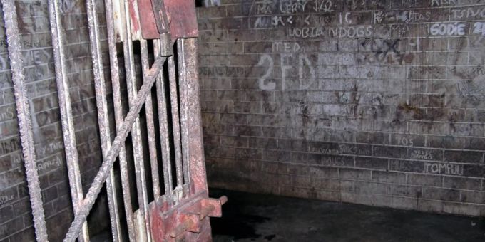 Die Organisation Human Rights Watch prangert die Festnahme und die Tötung von 31 Gefangenen in Burkina Faso an. (Symbolbild). Die Organisation Human Rights Watch prangert die Festnahme und die Tötung von 31 Gefangenen in Burkina Faso an. (Symbolbild).