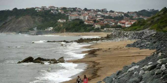 Erste Strände in Frankreich wieder geöffnet Strand Coronavirus
