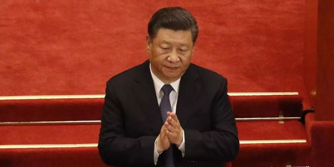 Chinas Präsident Xi Jinping bei der Eröffnungssitzung des Nationalen Volkskongresses in der Grossen Halle des Volkes. Foto: Andy Wong/Pool AP/dpa Chinas Präsident Xi Jinping bei der Eröffnungssitzung des Nationalen Volkskongresses in der Grossen Halle des Volkes. Foto: Andy Wong/Pool AP/dpa
