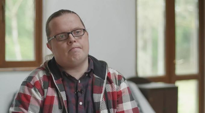 Im Interview wirkt Angelo noch angespannt. Angelo Kelly