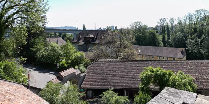 Beim Kloster mit Hochbrücke – Wettingen. Beim Kloster mit Hochbrücke – Wettingen.