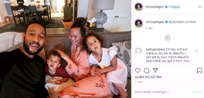 Chrissy Teigen und John mit ihren zwei Kids Miles und Luna. chrissy