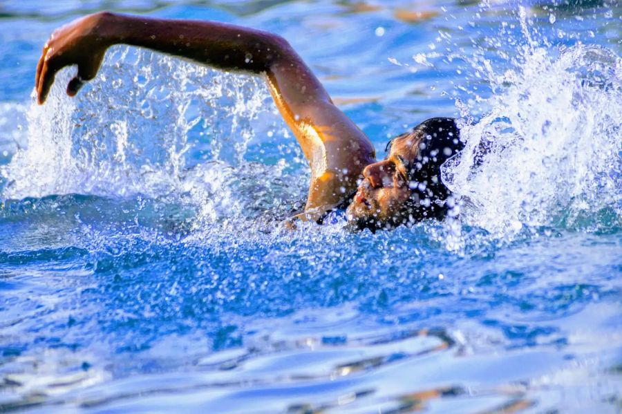 Vegan Training im Schwimmbad