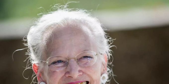 Märchen von H.C. Andersen mag Dänemarks Königin Margrethe ganz besonders. Foto: Fred Lancelot/AP/dpa