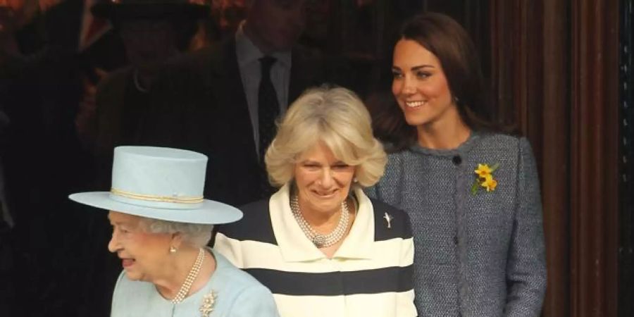 Queen Elizabeth, Herzogin Catherine und Camilla