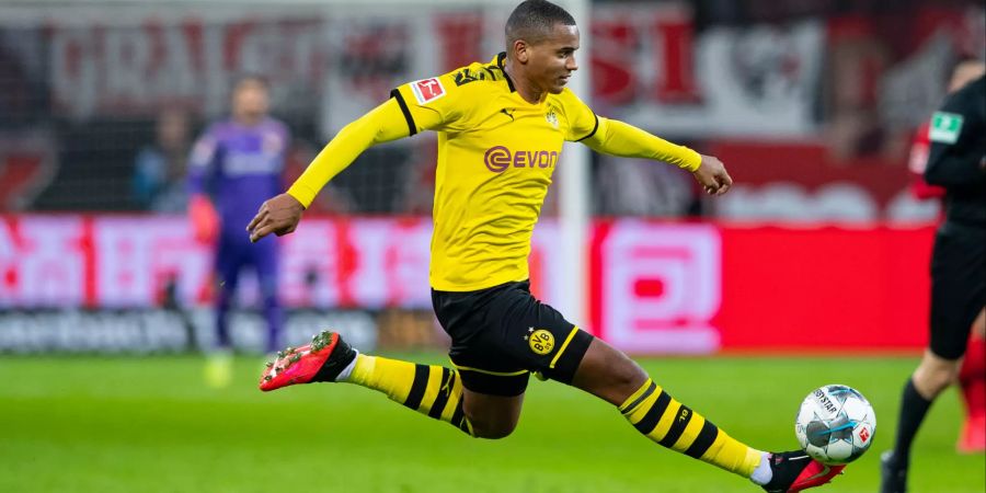 Manuel Akanji im Einsatz für den BVB.