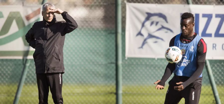 Hatte das «Enfant terrible» während seiner Zeit in Nizza mehrheitlich im Griff: Lucien Favre (l.).