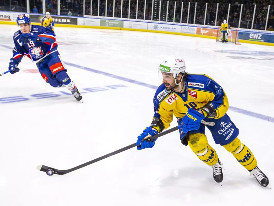 Andres Ambühl vom HC Davos bringt es auf 1'038 Einsätze.