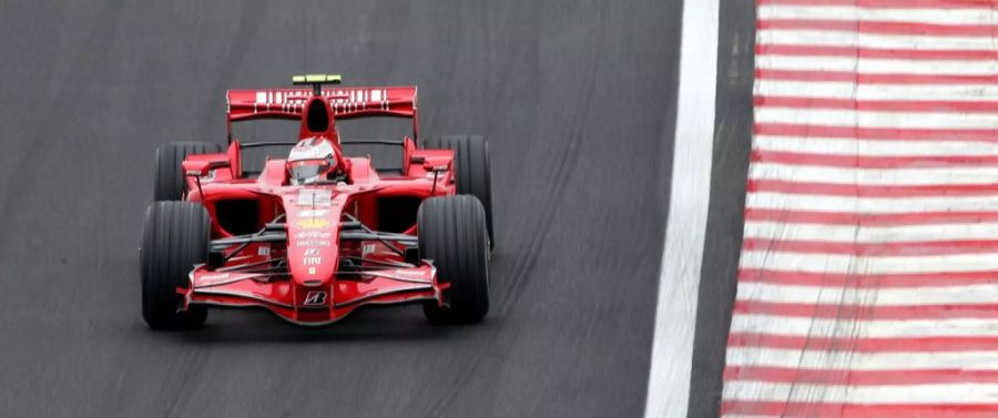 Kimi Räikkönen fuhr zwischen 2007 und 2009 sowie 2014 und 2018 für Ferrari.