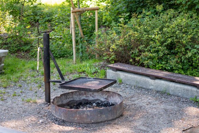 Die Susten-Grillstelle am Waldrand von Dürrenäsch.
