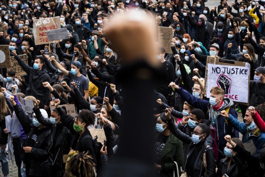 Die Black-Lives-Matter-Proteste weiteten sich international aus. Auch in der Schweiz wurde demonstriert, wie hier in Lausanne.