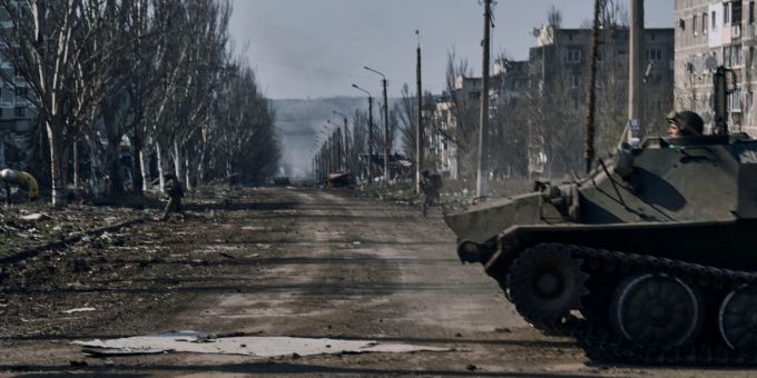 Bachmut und Marjinka - Erneut Dutzende russische Angriffe abgewehrt