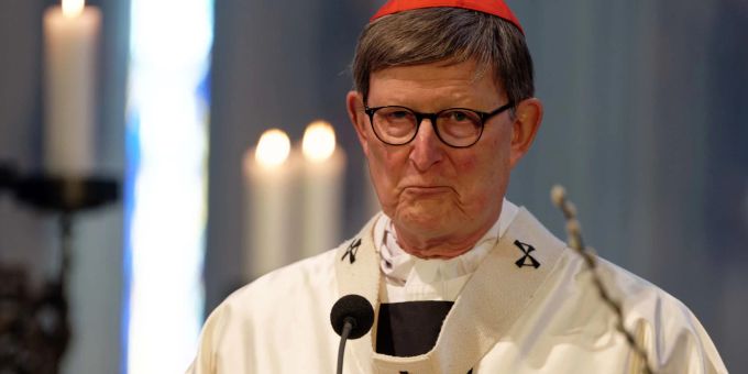 Kardinal Rainer Maria Woelki predigt beim Pontifikalamt zum Ostersonntag 2023.